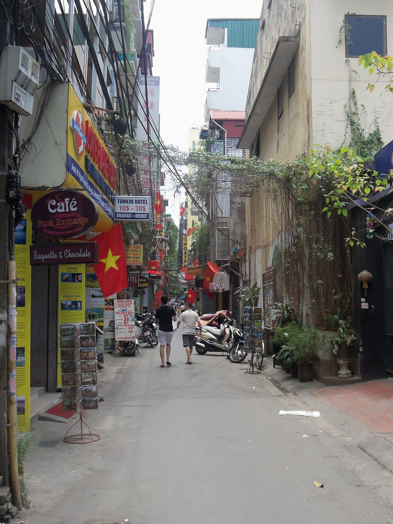 Phố Hàng Buồm