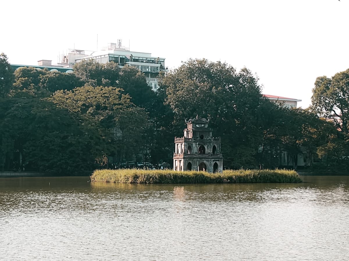 Hồ Hoàn Kiếm & Đền Ngọc Sơn